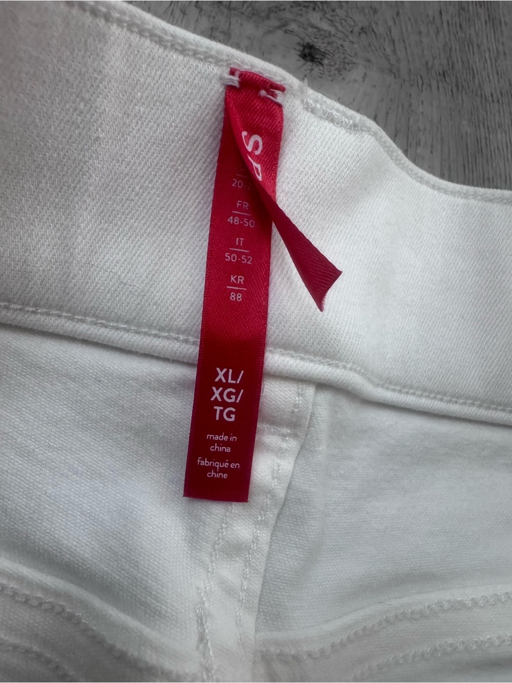 SPANX Straight Leg Jeans Pull On White Xl New NWT - Picture 6 of 8